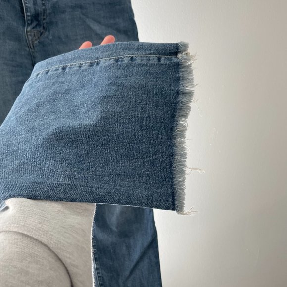 Hudson Jeans Cropped Flaired Fringed Denim - Picture 2 of 5